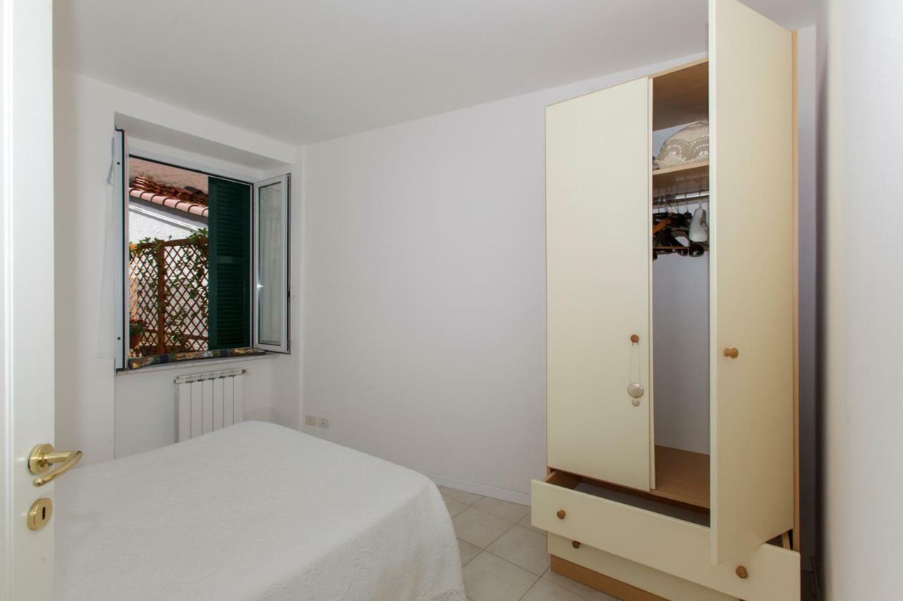 Casa Lella Apartment ปอร์โตเวเนเร ภายนอก รูปภาพ